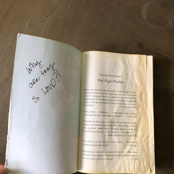 Rich People Problems Kevin Kwan paperback - Picture 3 of 4